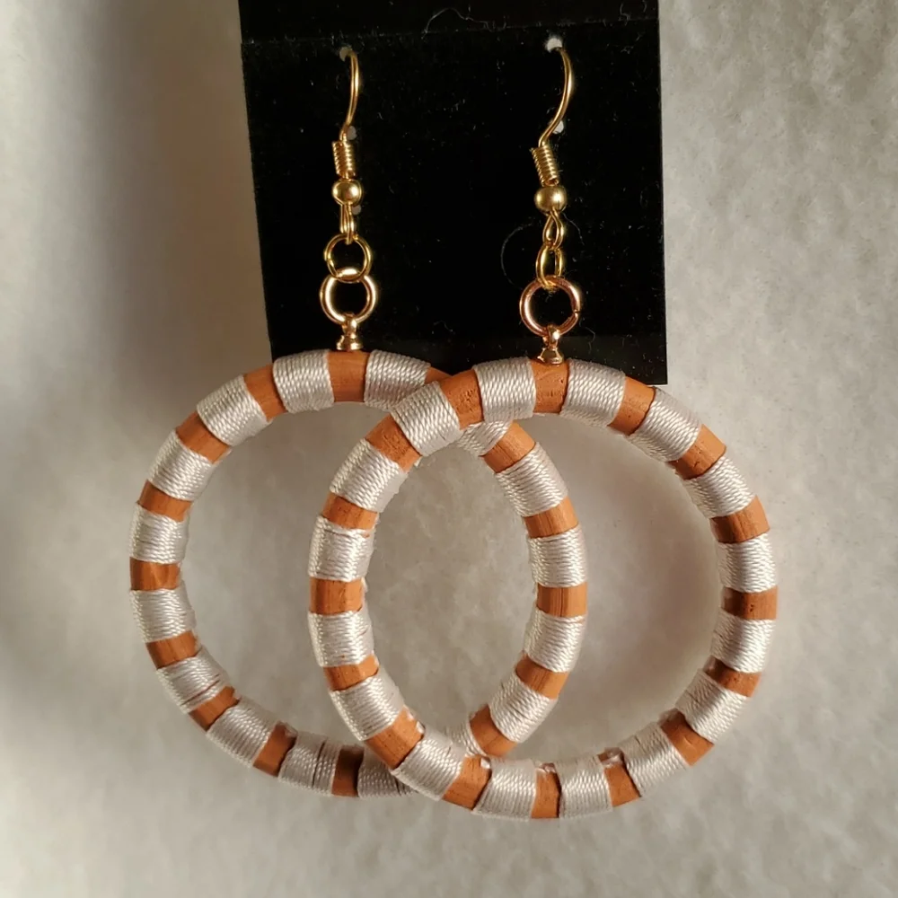 Womens beige and white circle hook earrings